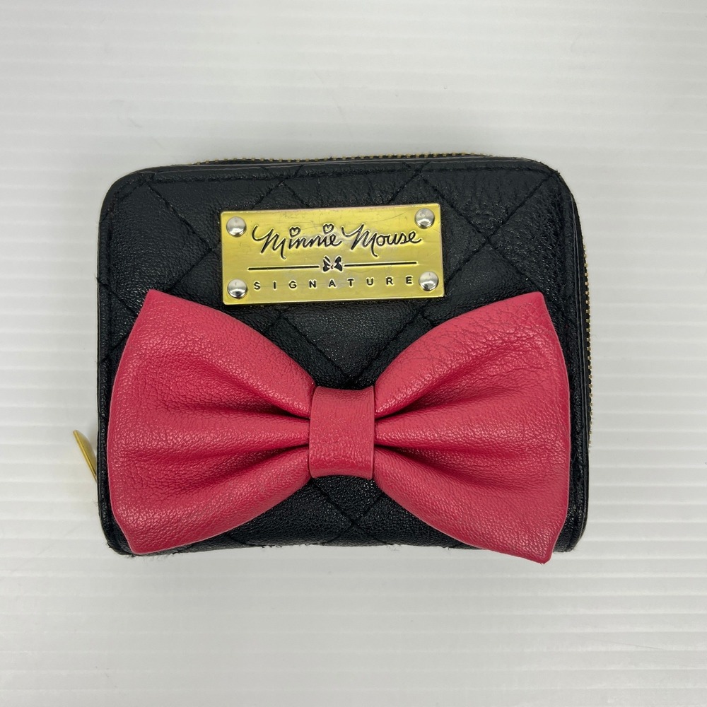 Minnie Mouse Signature Quilted Zip Around Wallet Red‎ Bow Black Gold